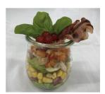 Schichtsalat im Glas